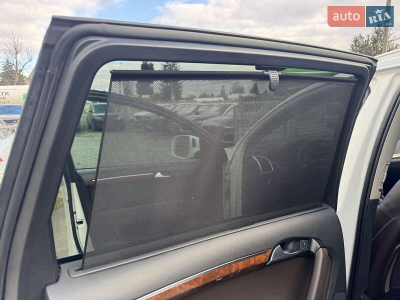 Внедорожник / Кроссовер Audi Q7 2013 в Тернополе