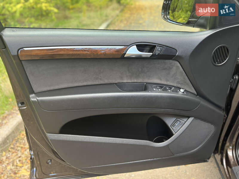 Позашляховик / Кросовер Audi Q7 2011 в Миколаєві фото 40 Позашляховик / Кросовер Audi Q7 2011 в Миколаєві