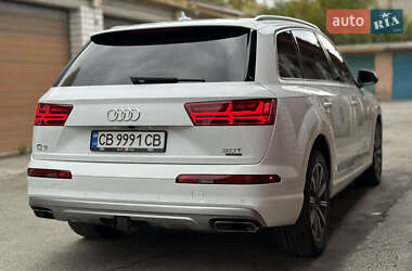 Внедорожник / Кроссовер Audi Q7 2018 в 