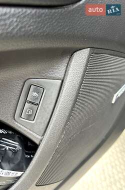 Позашляховик / Кросовер Audi Q7 2006 в 