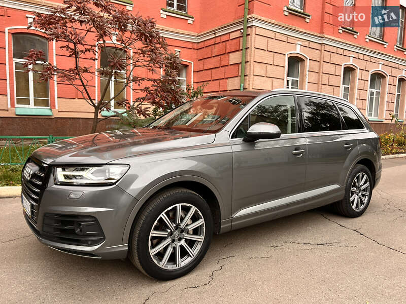 Позашляховик / Кросовер Audi Q7 2017 в Харкові