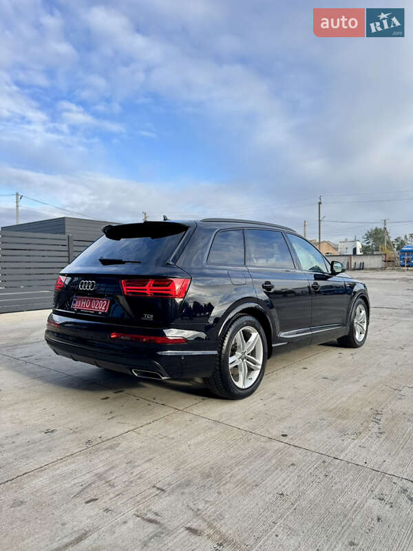 Внедорожник / Кроссовер Audi Q7 2018 в Вараше фото 7 Внедорожник / Кроссовер Audi Q7 2018 в Вараше