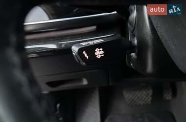 Позашляховик / Кросовер Audi Q7 2020 в  фото 46 Позашляховик / Кросовер Audi Q7 2020 в