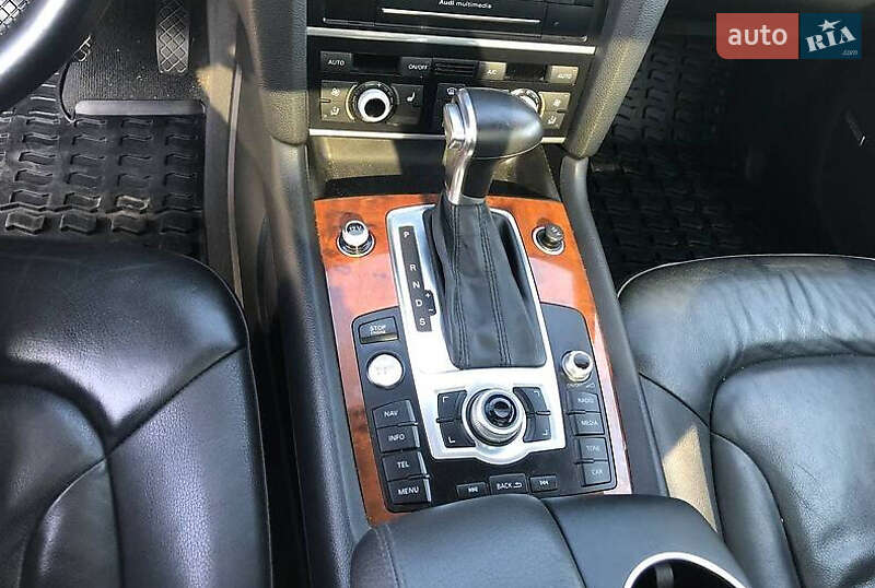 Внедорожник / Кроссовер Audi Q7 2015 в Киеве