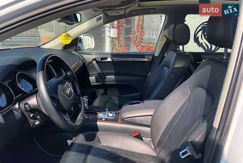Внедорожник / Кроссовер Audi Q7 2015 в Киеве