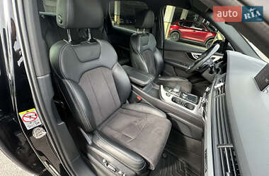 Внедорожник / Кроссовер Audi Q7 2018 в 