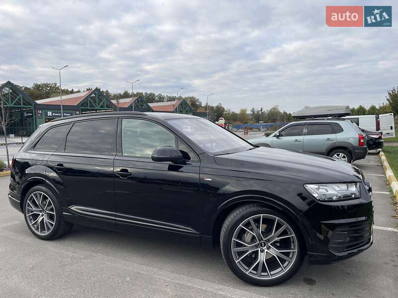 Внедорожник / Кроссовер Audi Q7 2017 в Киеве фото 2 Внедорожник / Кроссовер Audi Q7 2017 в Киеве