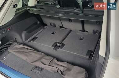 Позашляховик / Кросовер Audi Q7 2025 в 