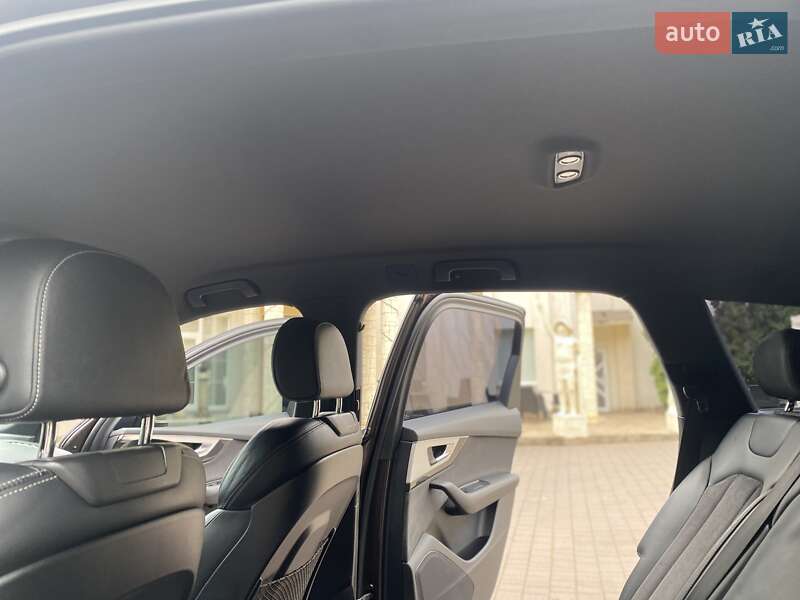 Внедорожник / Кроссовер Audi Q7 2015 в Хмельницком