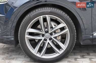 Внедорожник / Кроссовер Audi Q7 2016 в 
