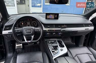 Внедорожник / Кроссовер Audi Q7 2016 в 