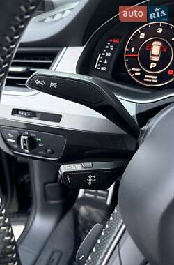 Внедорожник / Кроссовер Audi Q7 2016 в 