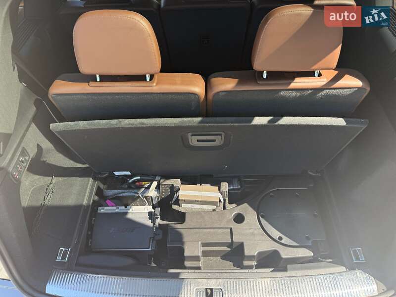 Позашляховик / Кросовер Audi Q7 2016 в Києві