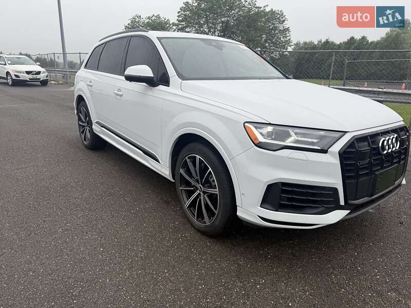 Внедорожник / Кроссовер Audi Q7 2020 в Киеве
