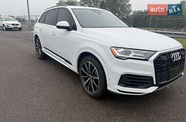Позашляховик / Кросовер Audi Q7 2020 в 