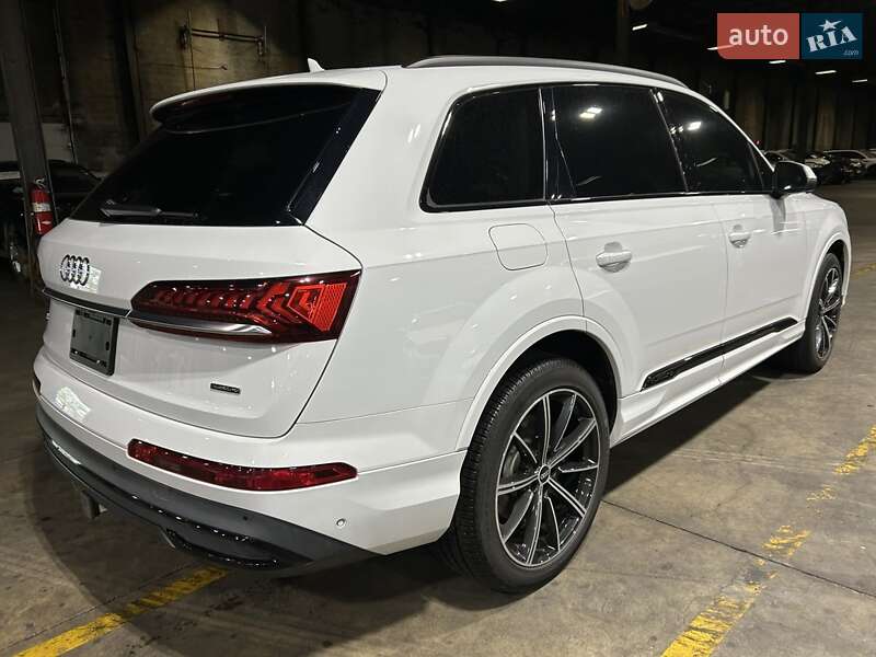 Внедорожник / Кроссовер Audi Q7 2020 в Киеве