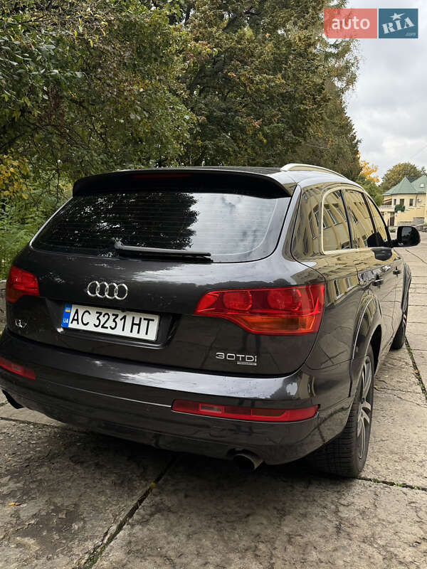Внедорожник / Кроссовер Audi Q7 2006 в Луцке