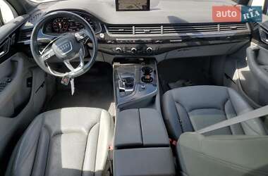 Позашляховик / Кросовер Audi Q7 2017 в 