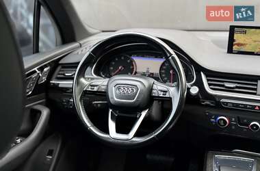 Позашляховик / Кросовер Audi Q7 2017 в  фото 34 Позашляховик / Кросовер Audi Q7 2017 в