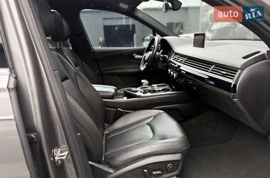 Позашляховик / Кросовер Audi Q7 2017 в  фото 61 Позашляховик / Кросовер Audi Q7 2017 в
