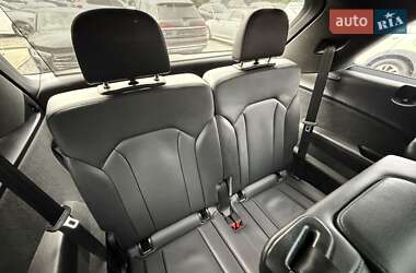 Позашляховик / Кросовер Audi Q7 2017 в  фото 81 Позашляховик / Кросовер Audi Q7 2017 в