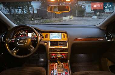 Внедорожник / Кроссовер Audi Q7 2013 в 