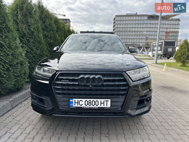 Позашляховик / Кросовер Audi Q7 2018 в Львові