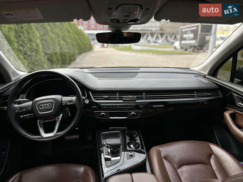 Позашляховик / Кросовер Audi Q7 2018 в Львові