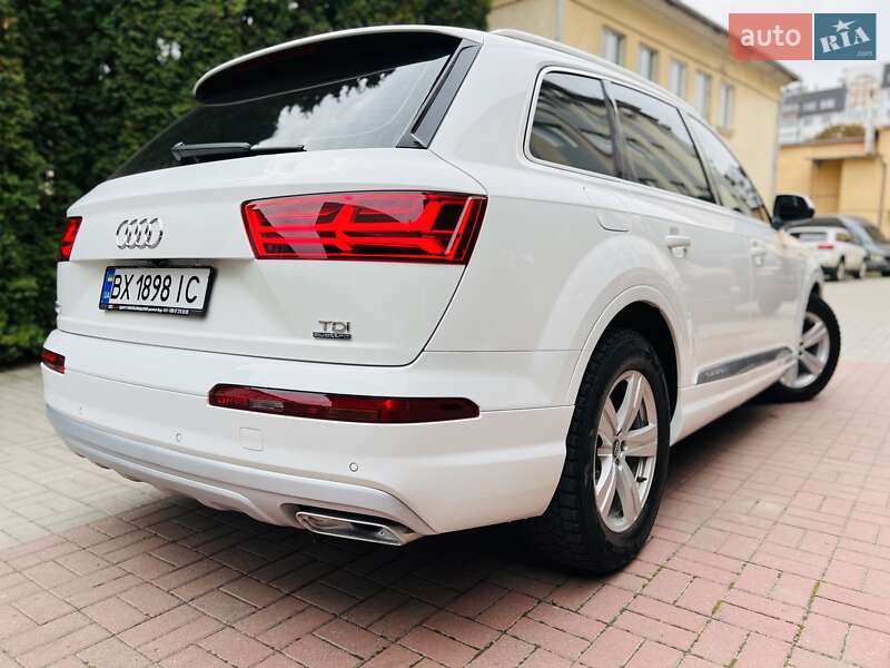 Позашляховик / Кросовер Audi Q7 2015 в Хмельницькому