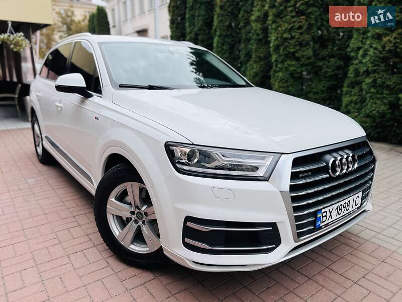 Позашляховик / Кросовер Audi Q7 2015 в Хмельницькому