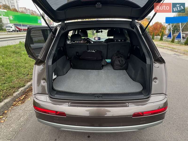 Внедорожник / Кроссовер Audi Q7 2016 в Киеве фото 8 Внедорожник / Кроссовер Audi Q7 2016 в Киеве