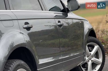 Позашляховик / Кросовер Audi Q7 2011 в 