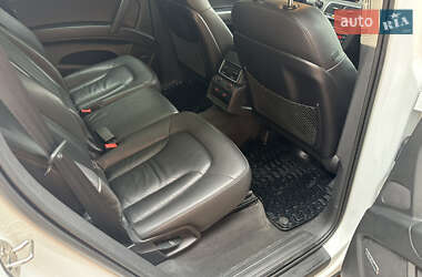 Позашляховик / Кросовер Audi Q7 2014 в 