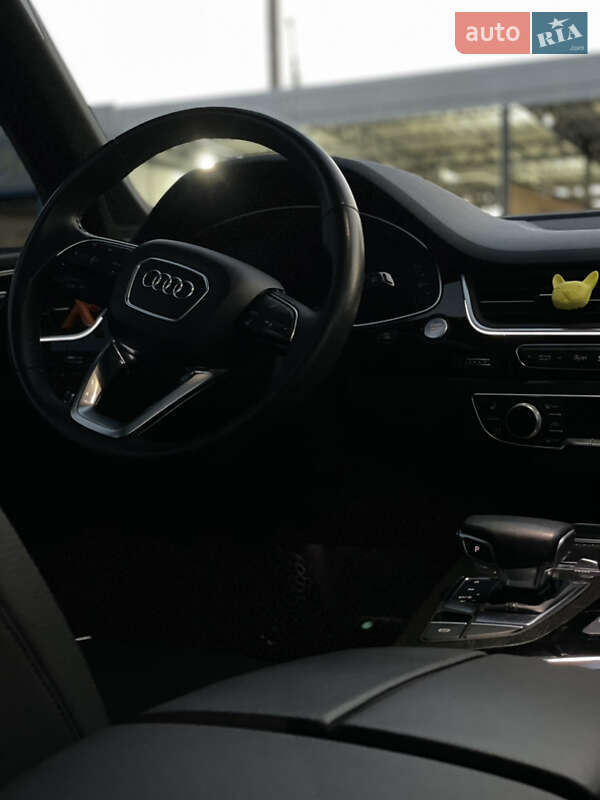 Внедорожник / Кроссовер Audi Q7 2016 в Корсуне-Шевченковском фото 8 Внедорожник / Кроссовер Audi Q7 2016 в Корсуне-Шевченковском