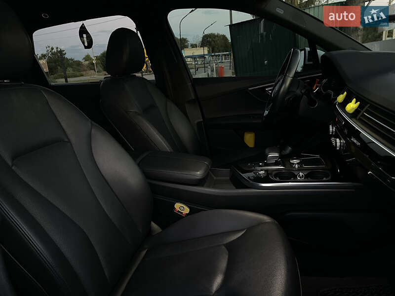 Внедорожник / Кроссовер Audi Q7 2016 в Корсуне-Шевченковском фото 11 Внедорожник / Кроссовер Audi Q7 2016 в Корсуне-Шевченковском