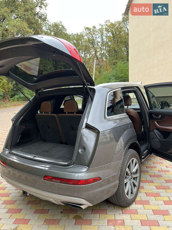 Внедорожник / Кроссовер Audi Q7 2018 в Ужгороде
