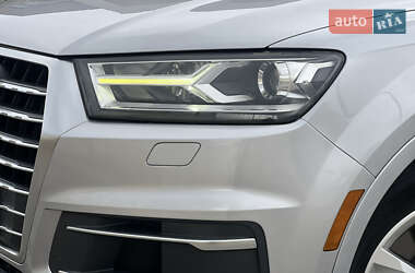 Позашляховик / Кросовер Audi Q7 2015 в  фото 9 Позашляховик / Кросовер Audi Q7 2015 в