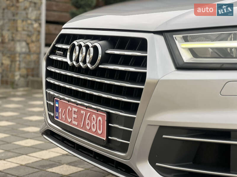 Внедорожник / Кроссовер Audi Q7 2015 в Стрые