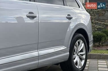 Позашляховик / Кросовер Audi Q7 2015 в  фото 19 Позашляховик / Кросовер Audi Q7 2015 в