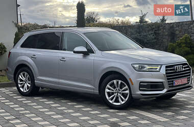 Позашляховик / Кросовер Audi Q7 2015 в  фото 27 Позашляховик / Кросовер Audi Q7 2015 в