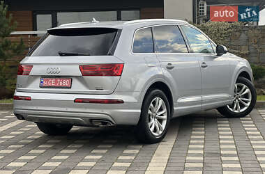 Позашляховик / Кросовер Audi Q7 2015 в  фото 51 Позашляховик / Кросовер Audi Q7 2015 в