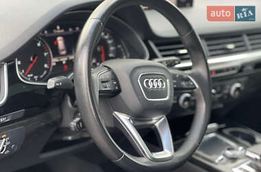 Позашляховик / Кросовер Audi Q7 2015 в  фото 69 Позашляховик / Кросовер Audi Q7 2015 в