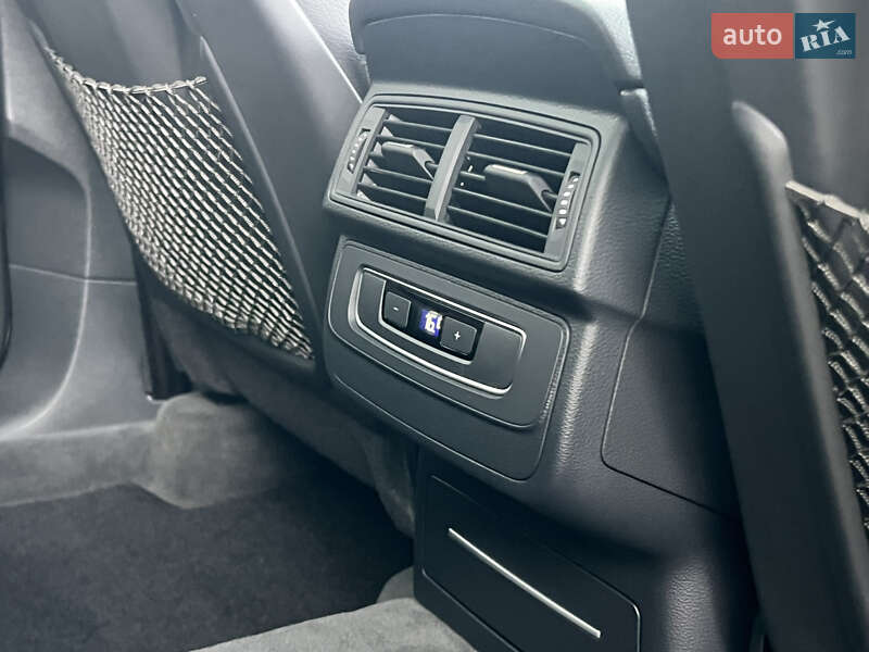 Внедорожник / Кроссовер Audi Q7 2015 в Стрые