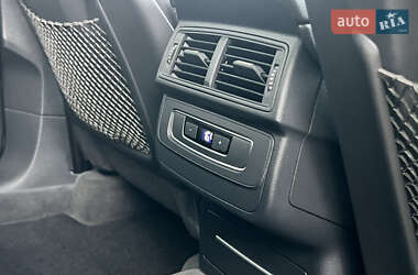 Позашляховик / Кросовер Audi Q7 2015 в  фото 119 Позашляховик / Кросовер Audi Q7 2015 в