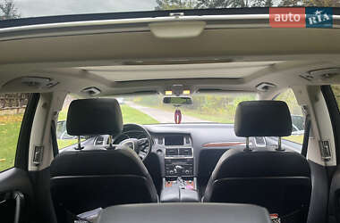 Позашляховик / Кросовер Audi Q7 2011 в 