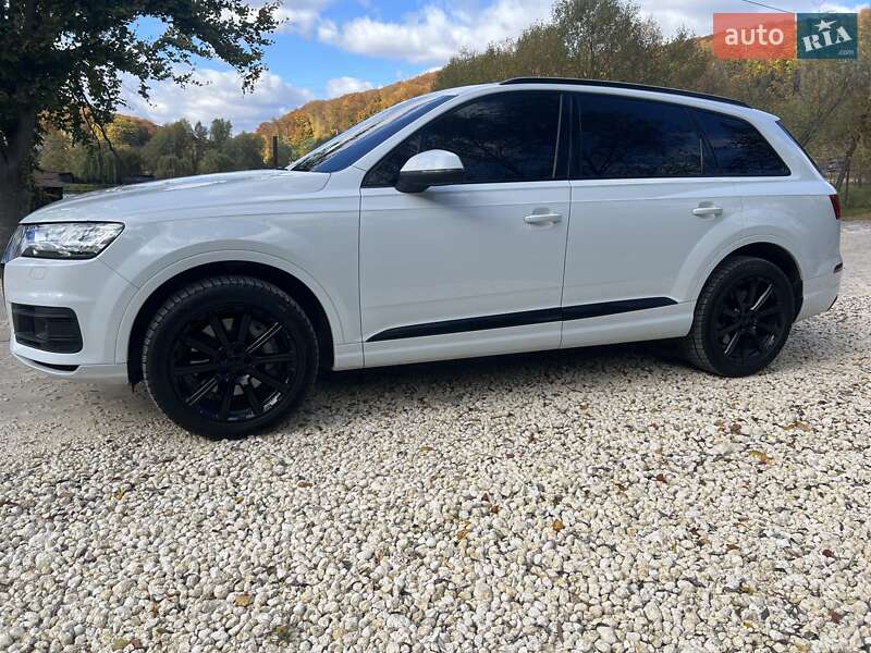 Внедорожник / Кроссовер Audi Q7 2017 в Львове