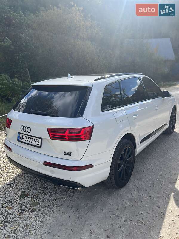 Внедорожник / Кроссовер Audi Q7 2017 в Львове
