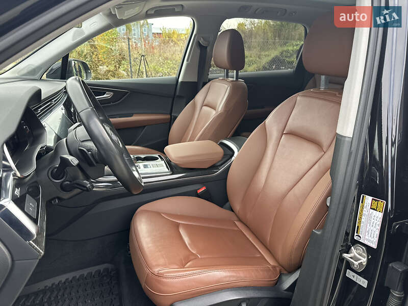 Позашляховик / Кросовер Audi Q7 2020 в Тернополі