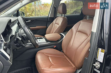 Внедорожник / Кроссовер Audi Q7 2020 в 