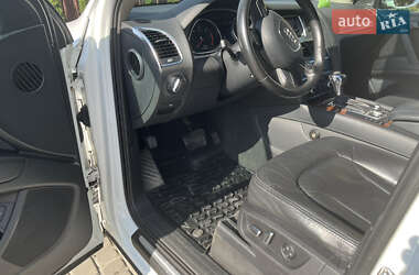 Позашляховик / Кросовер Audi Q7 2013 в 